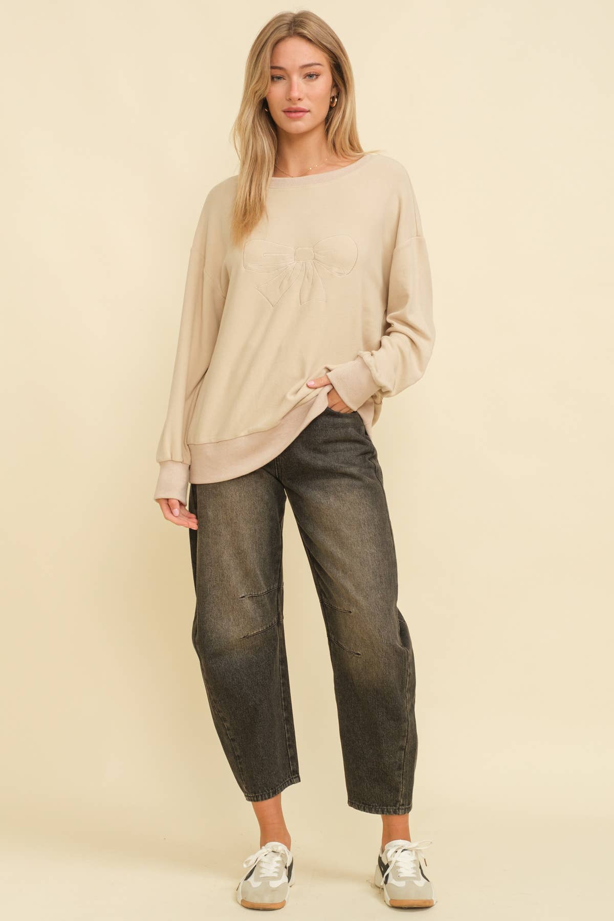 : DROP SHOULDER OVERSIZED SWEATSHIRT