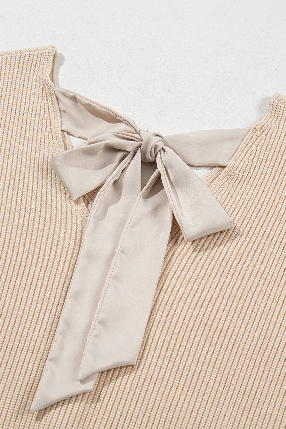 BOW SWEATER