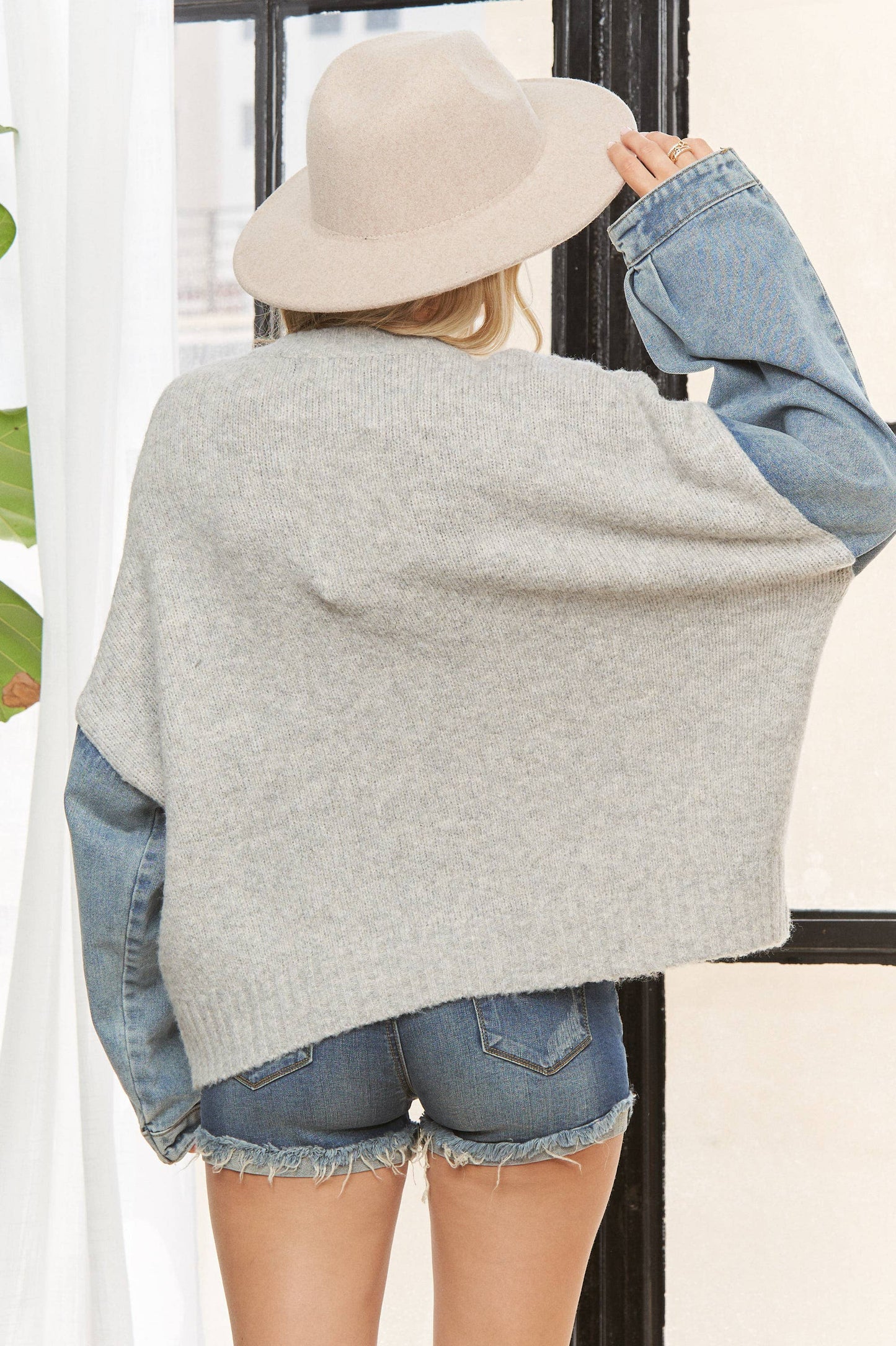 CARMEN SWEATER