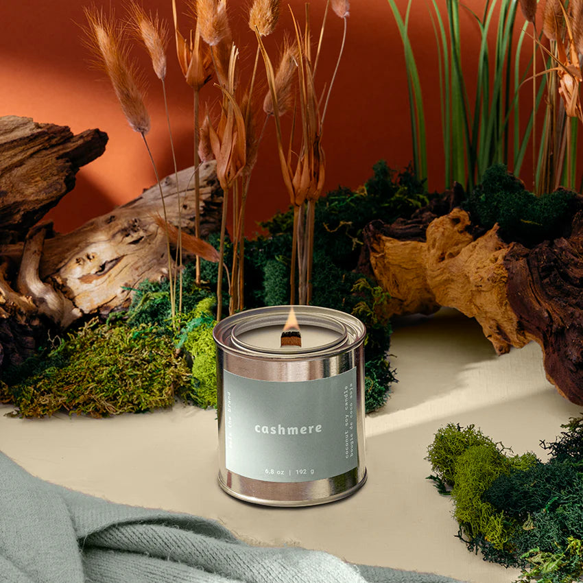 Cashmere | Ylang Ylang + Vanilla + Bergamot details candle care scent glossary Cashmere | Ylang Ylang + Vanilla + Bergamoto