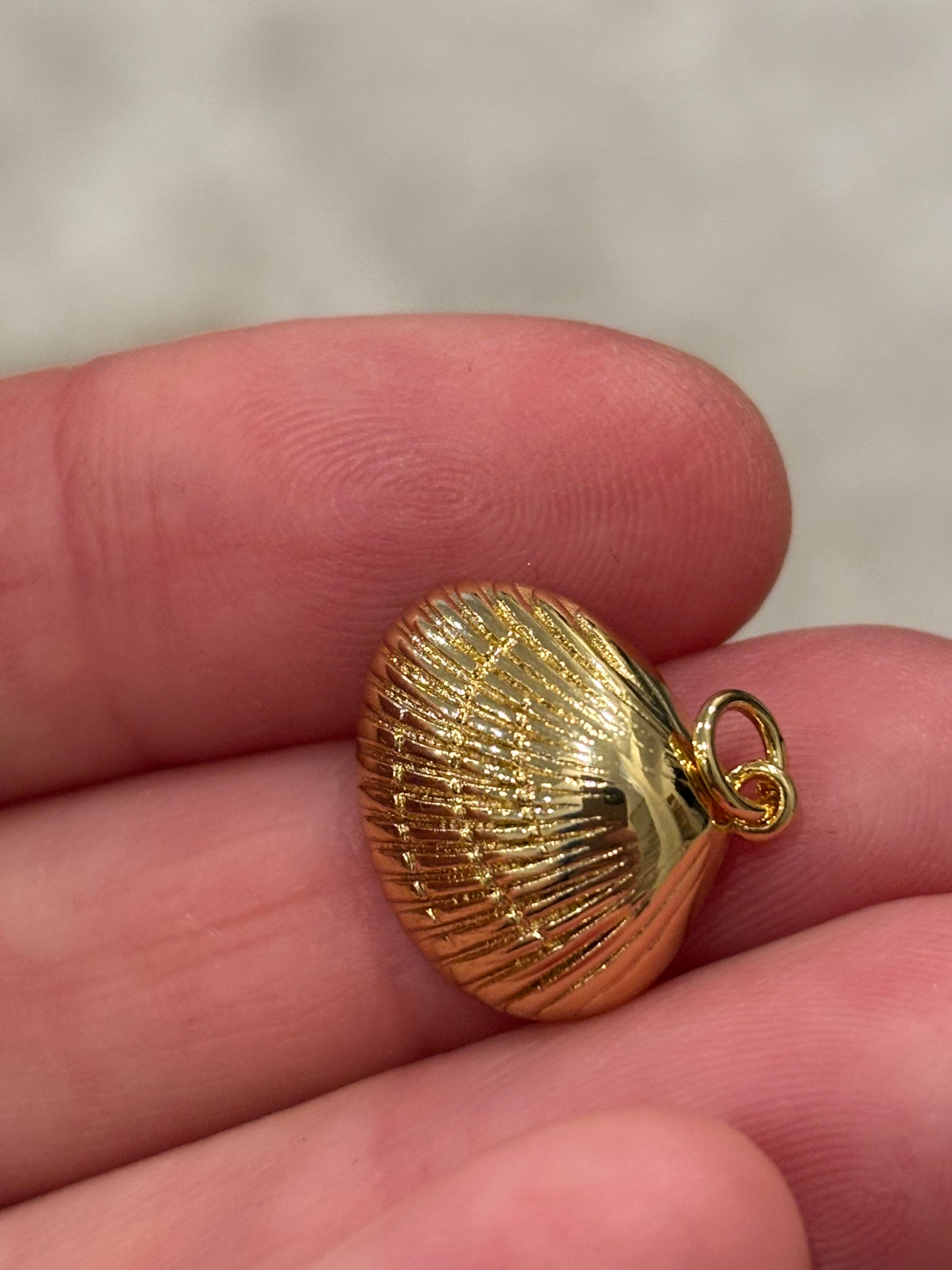 18K Real Gold Plated Shell