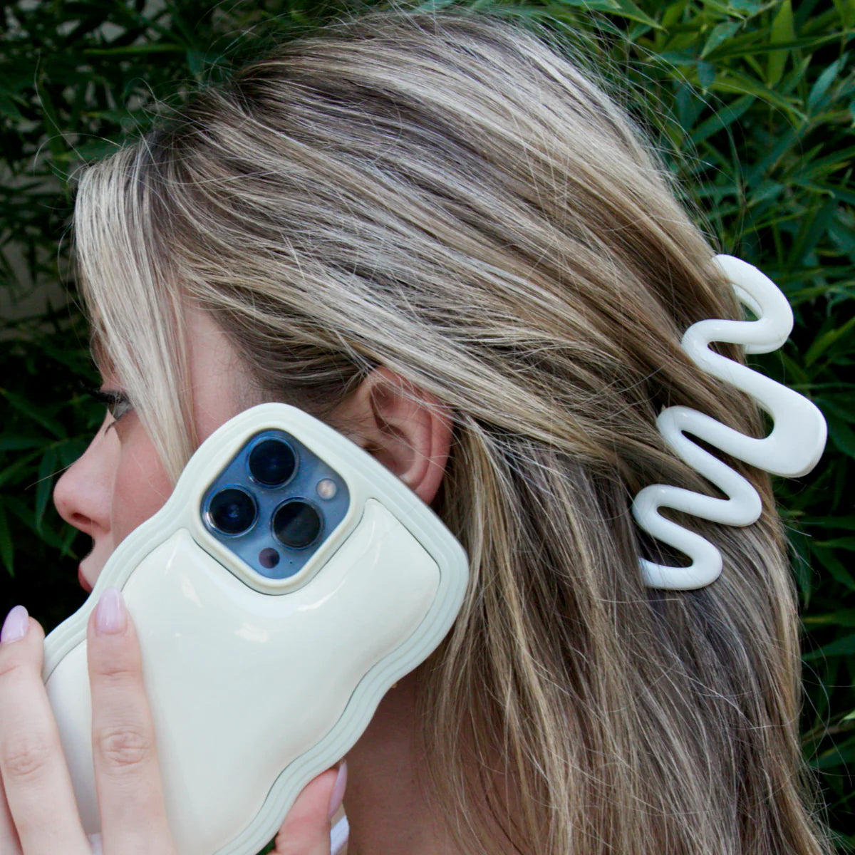 WAVY HAIR CLIP