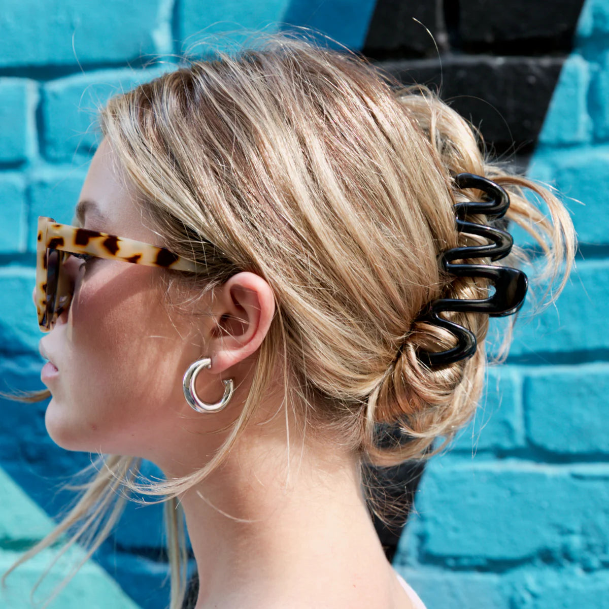 WAVY HAIR CLIP