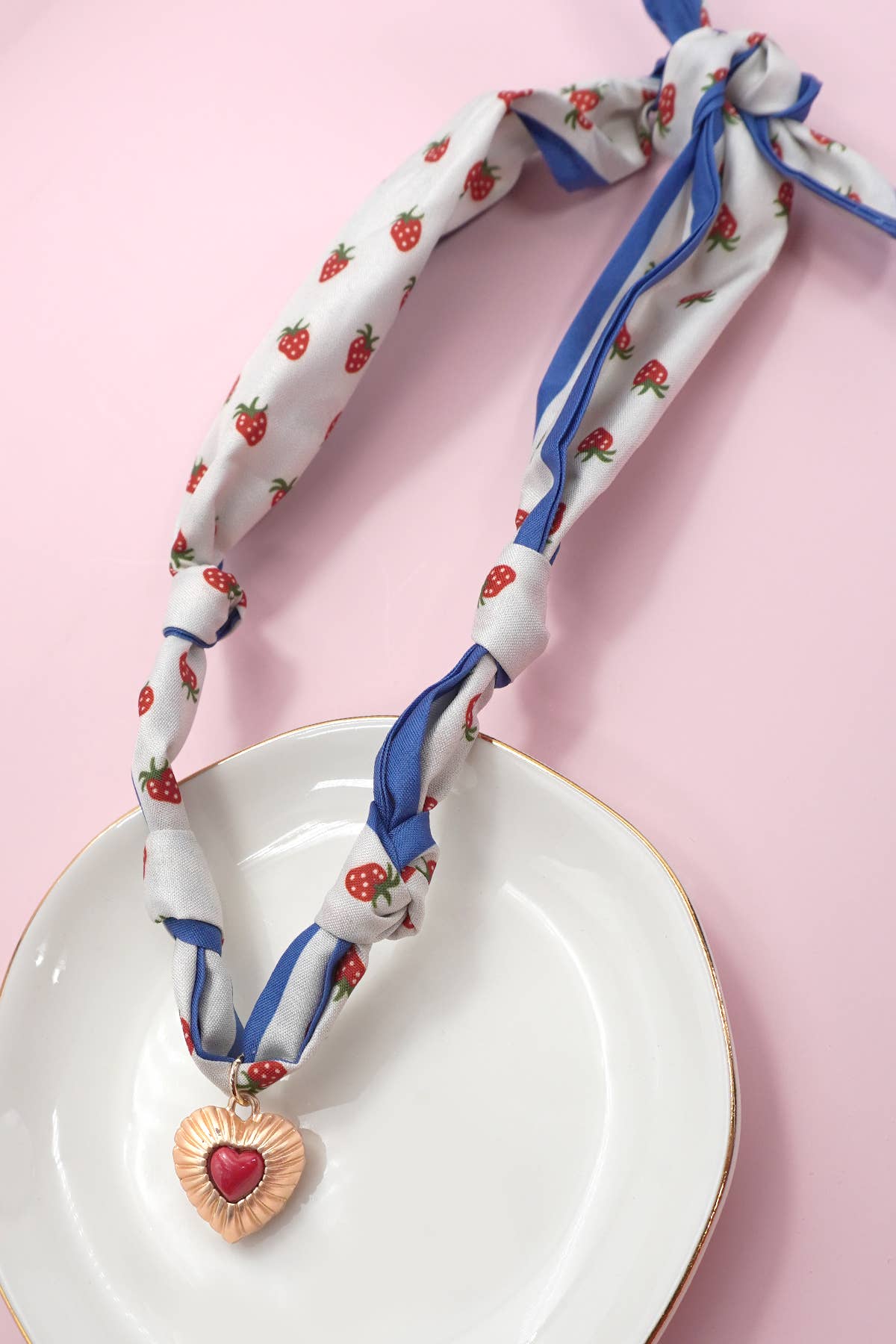 SCARF CHARM NECKLACE