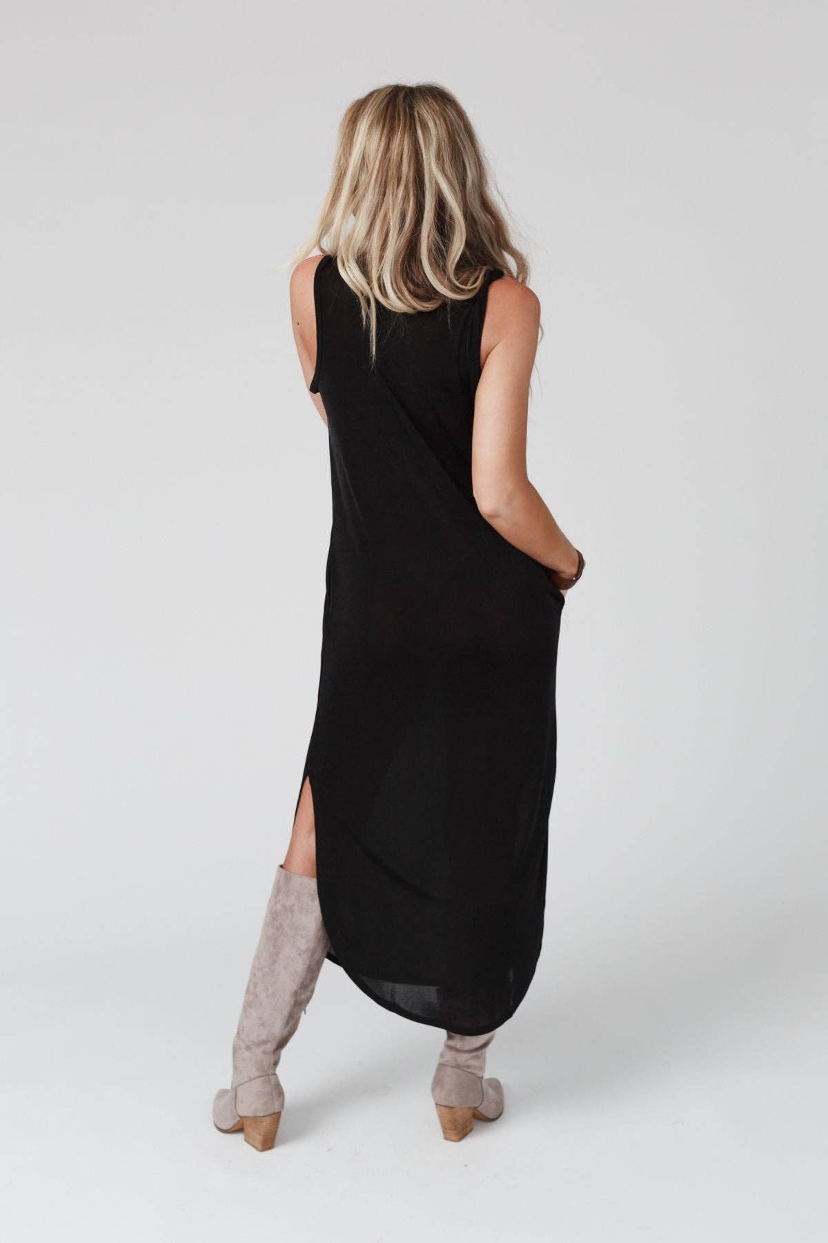 Cassie Sleeveless Pocket Slinky Maxi Dress - Black