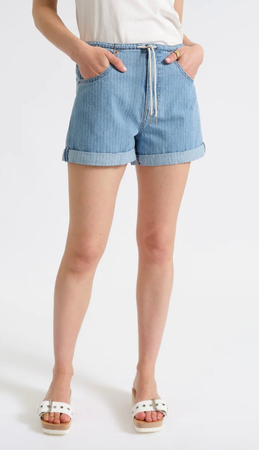 MADDIE MID RISE SHORT
