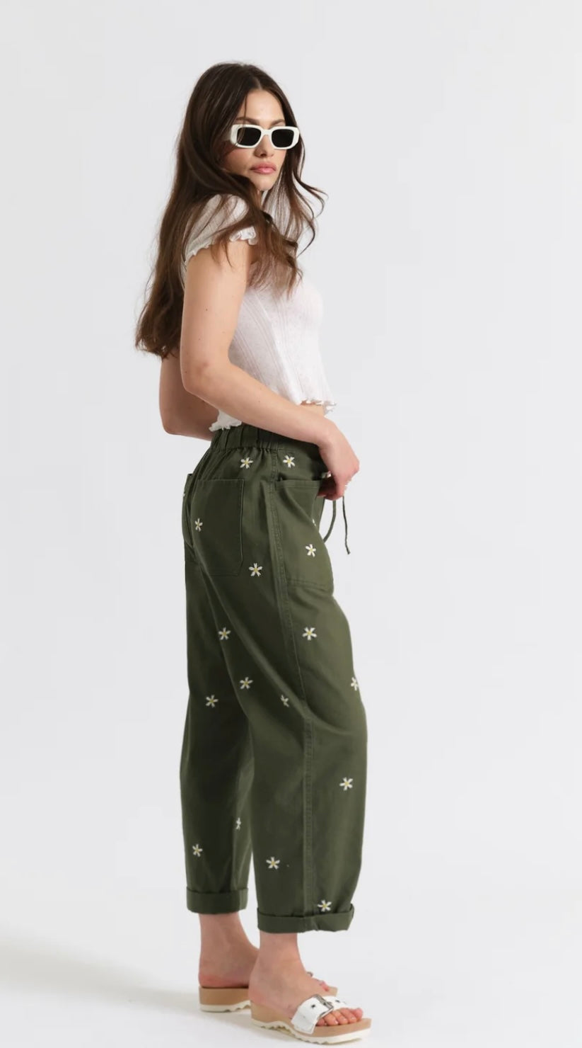 VILLA DRAWSTRING BARREL LEG PANT IN BRONZE GREEN