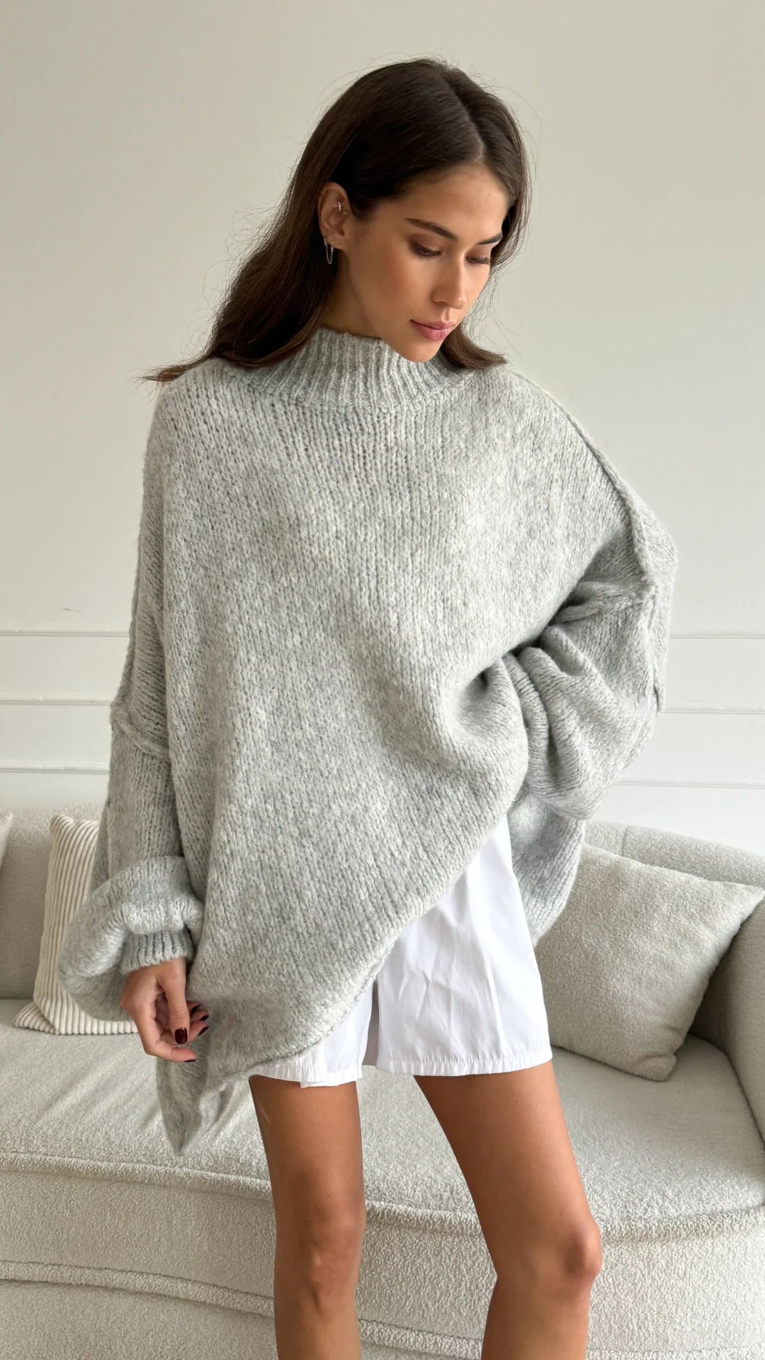 LAYLA SWEATER - LIGHT GREY