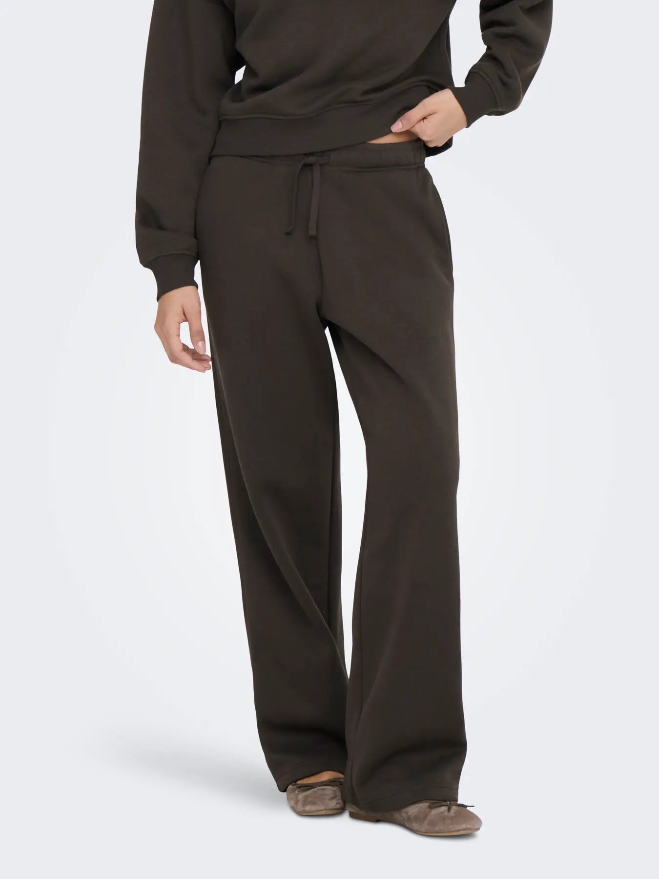 ONLY BEST SWEATS-CHOCOLATE