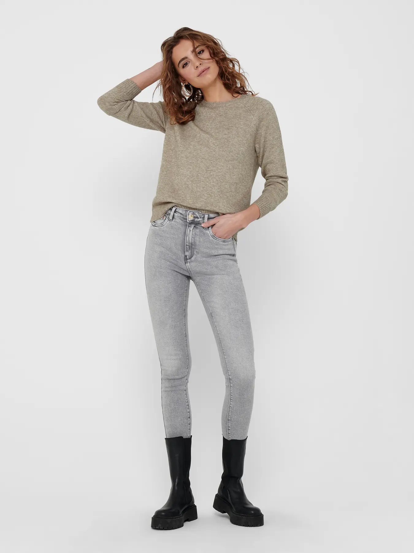LESLY KINGS LIFE SWEATER